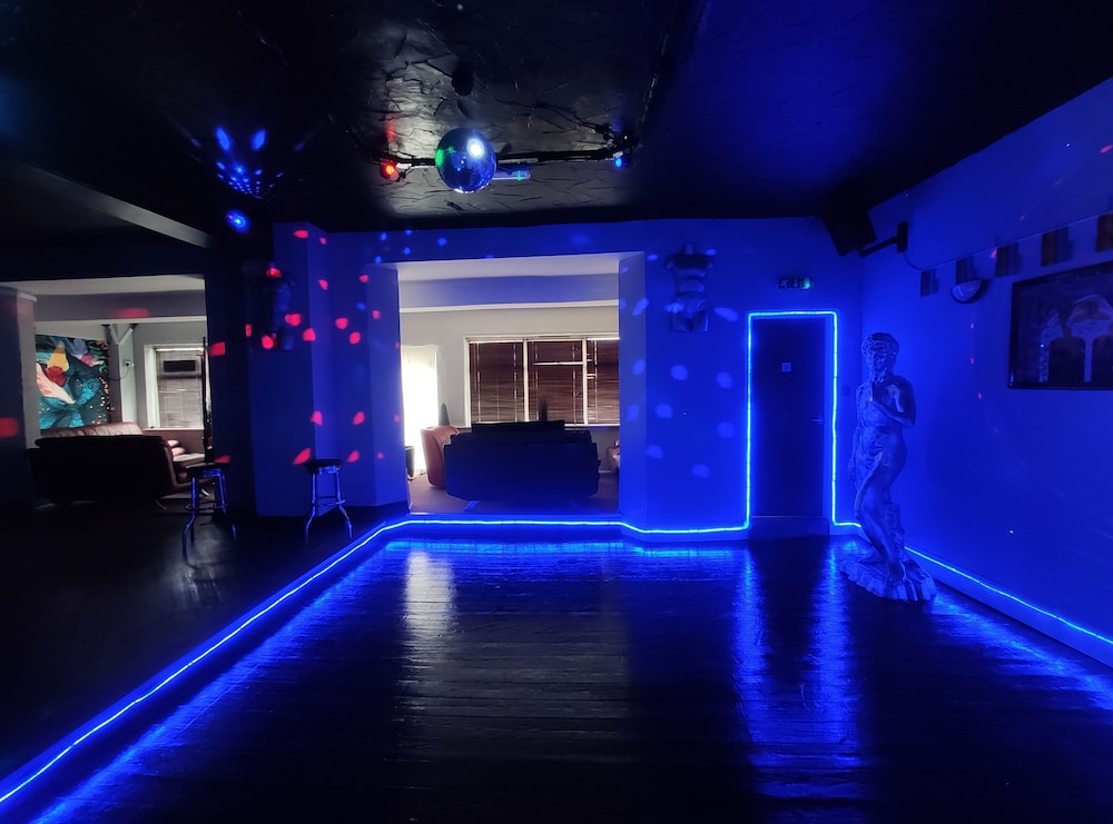The Mardi Gras Guest Accommodation 28/47