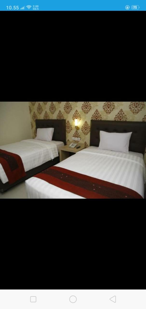 Hersya Front One Inn Surabaya 14/29
