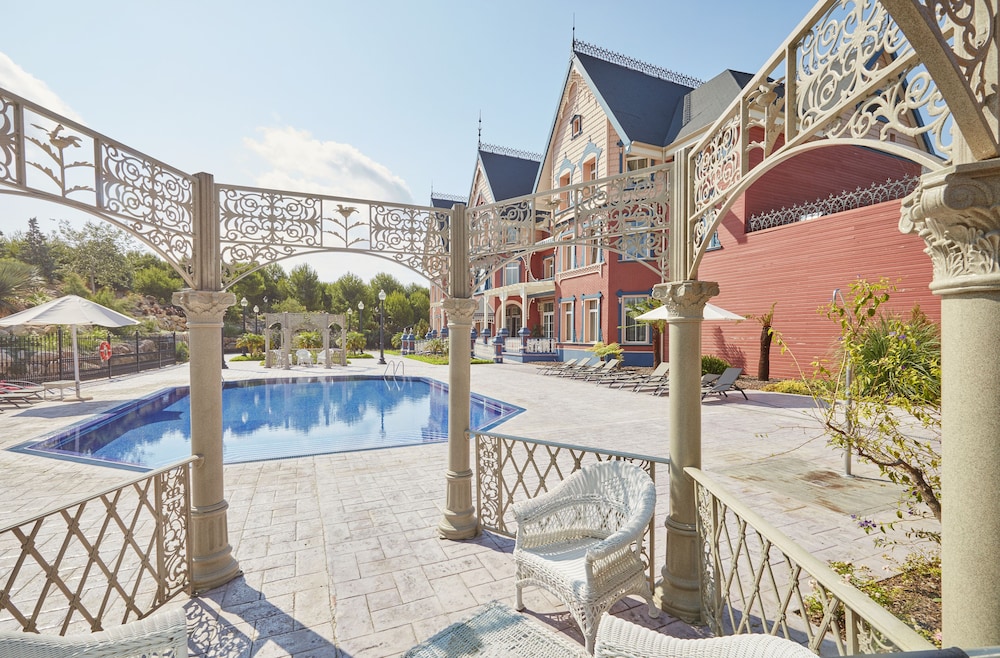 PortAventura Hotel Lucys Mansion 39/40