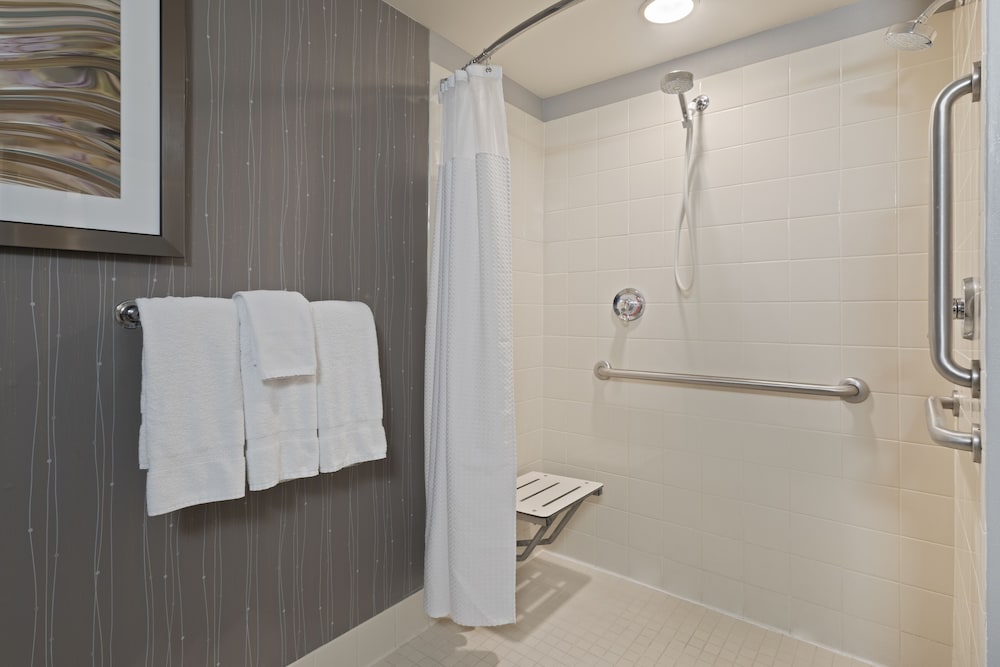 Courtyard by Marriott St. Petersburg Downtown 64/64