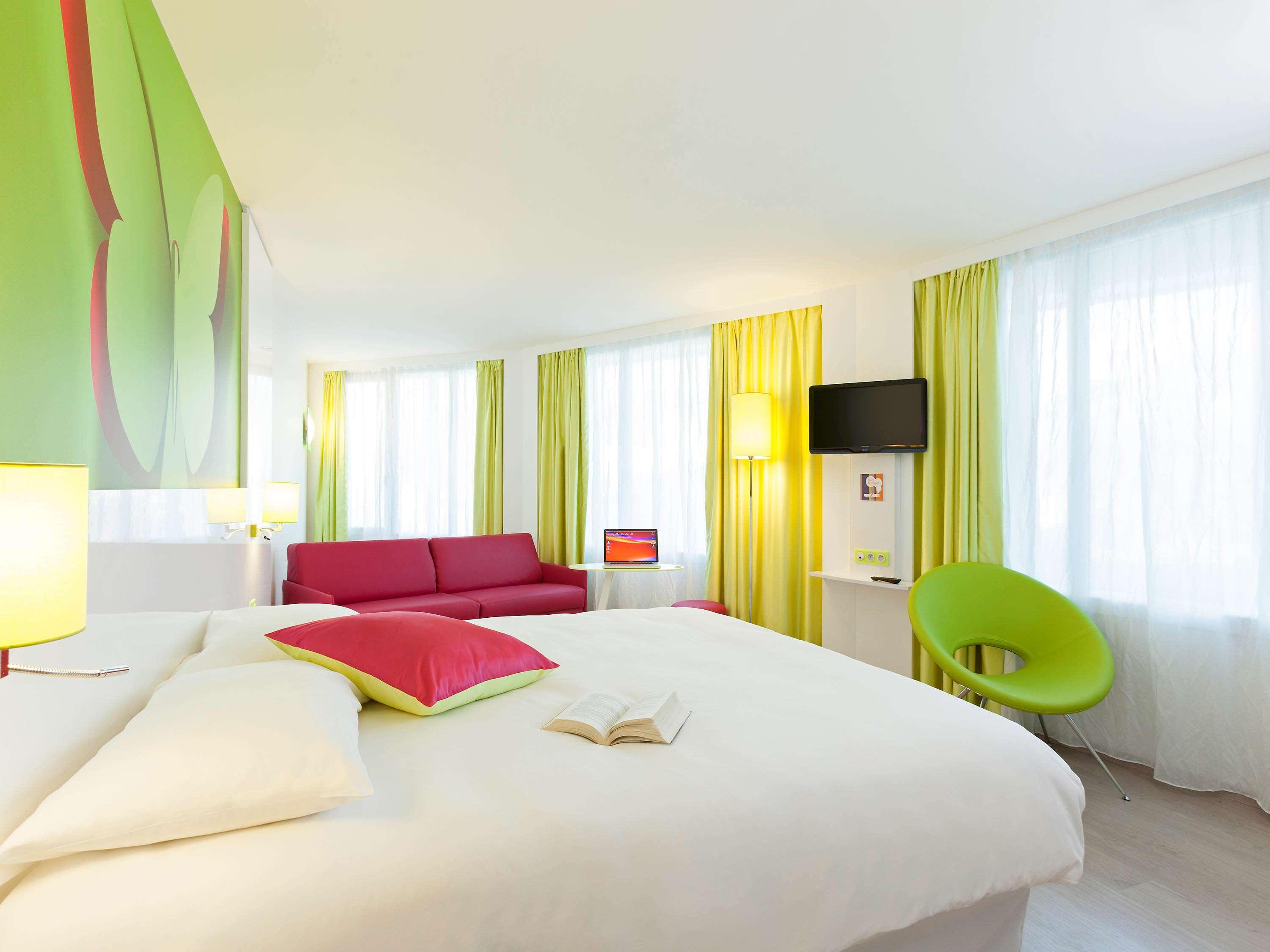 SUITE, 2 DOUBLE BEDS