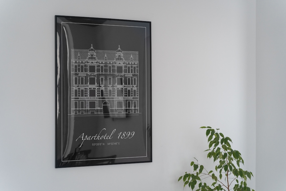 1899 Aparthotel 1/69