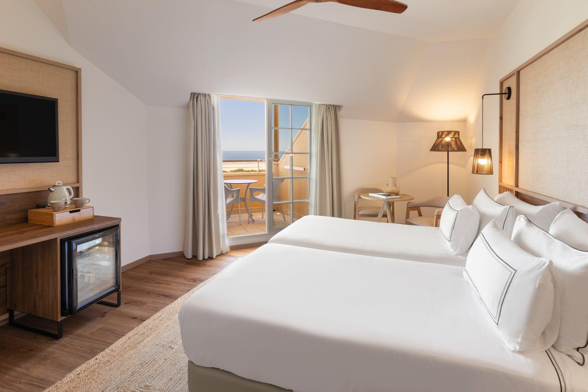 Premium, Double or Twin Bed, with View