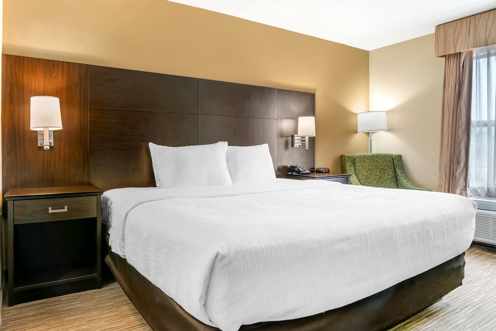 Upgrade, King Bed, Hot Tub