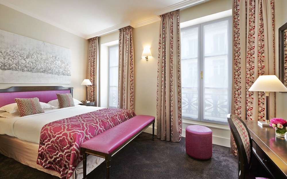 Hotel Royal Saint Honore 24/60