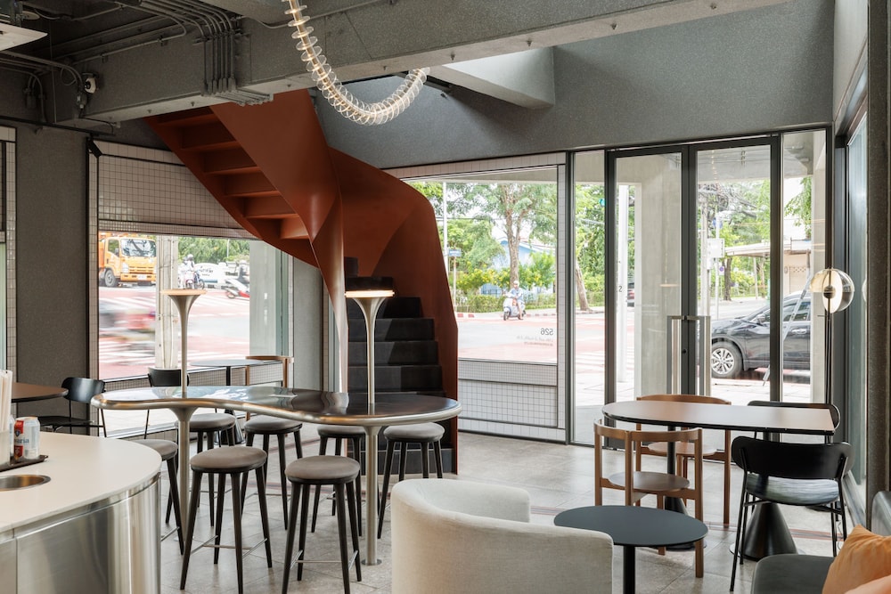 YANH Ratchawat hotel 35/50