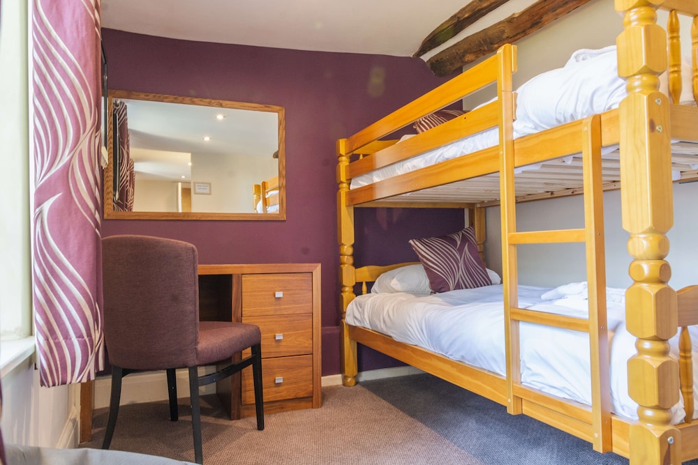 EXECUTIVE, MULTIPLE BEDS