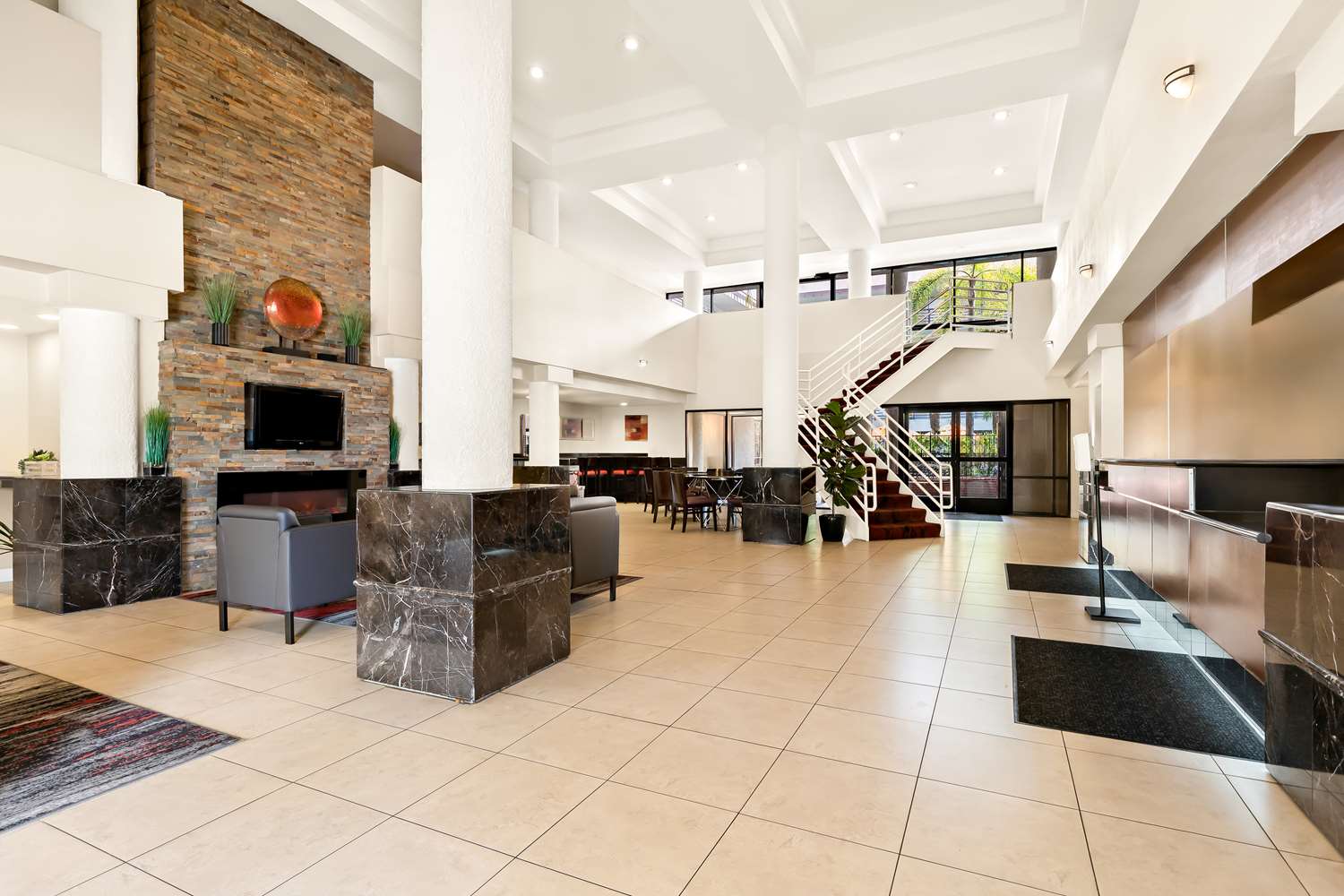 Lobby at Best Western Plus Irvine Spectrum Hotel, LAKE FOREST - CA