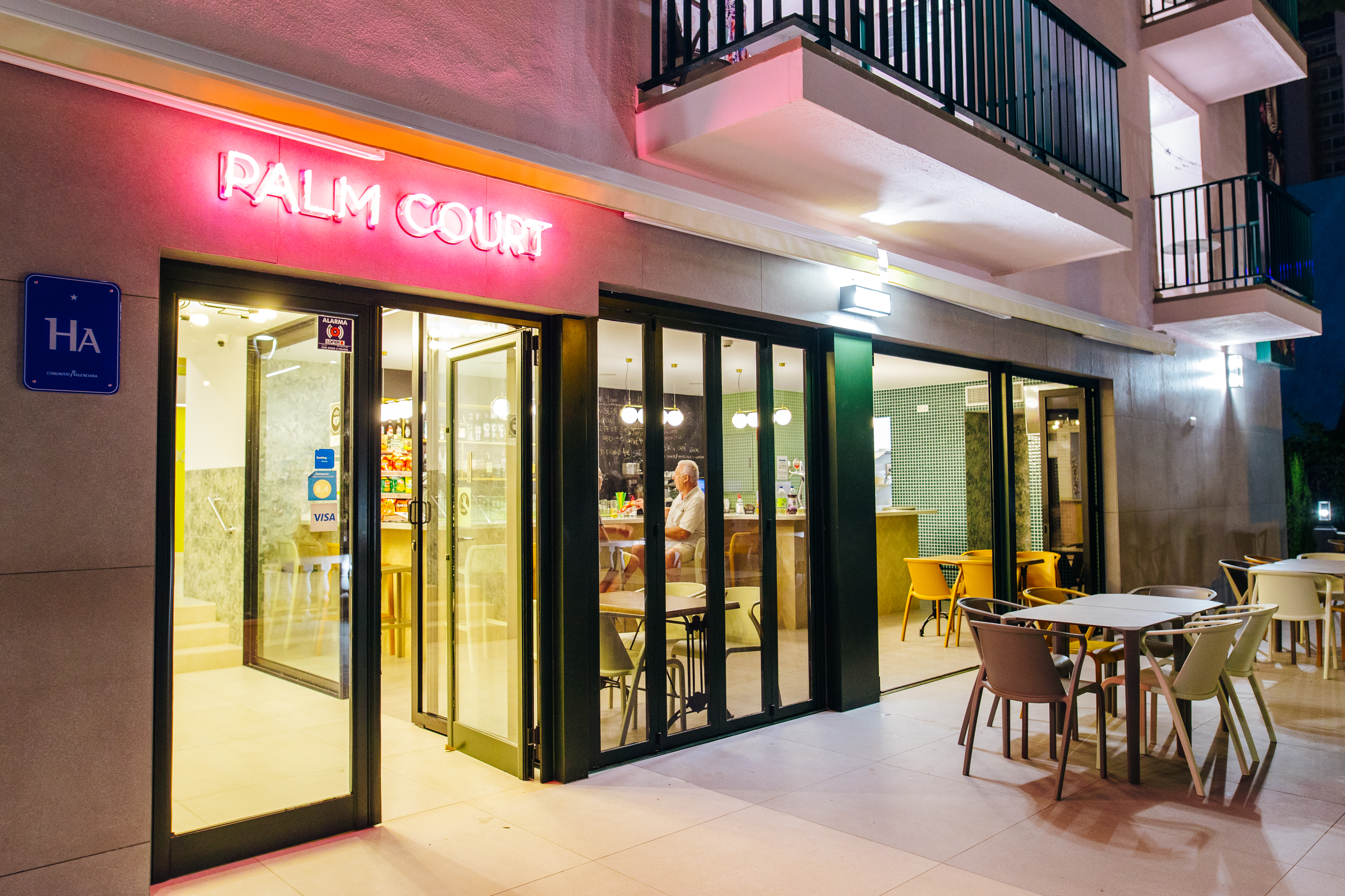 Apartamentos Palm Court 4/55