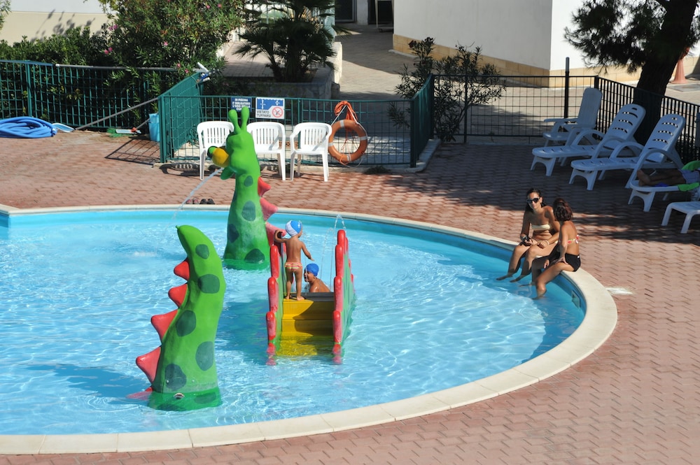 Villaggio Spiaggia Lunga 50/71