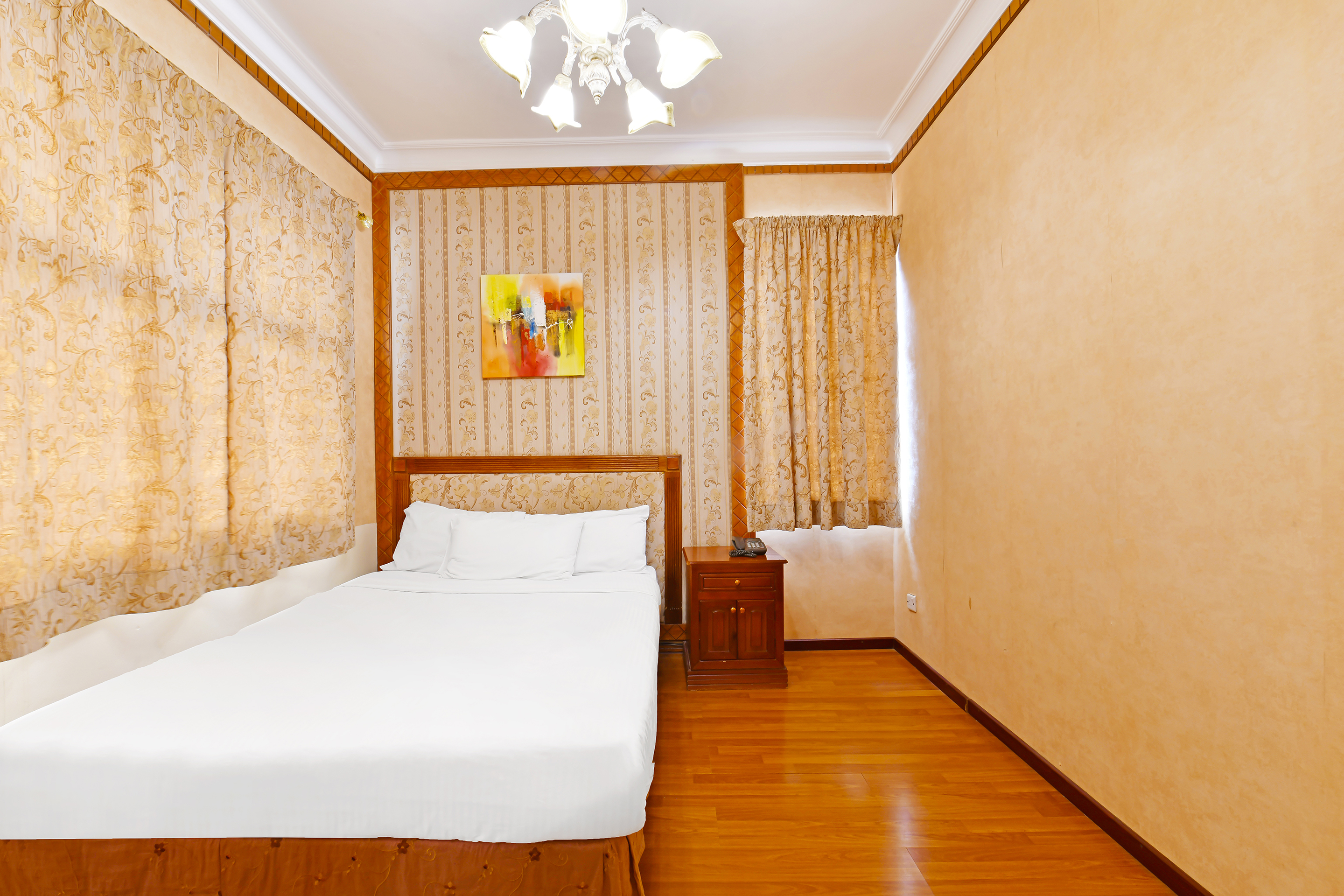 Standard, Twin Beds