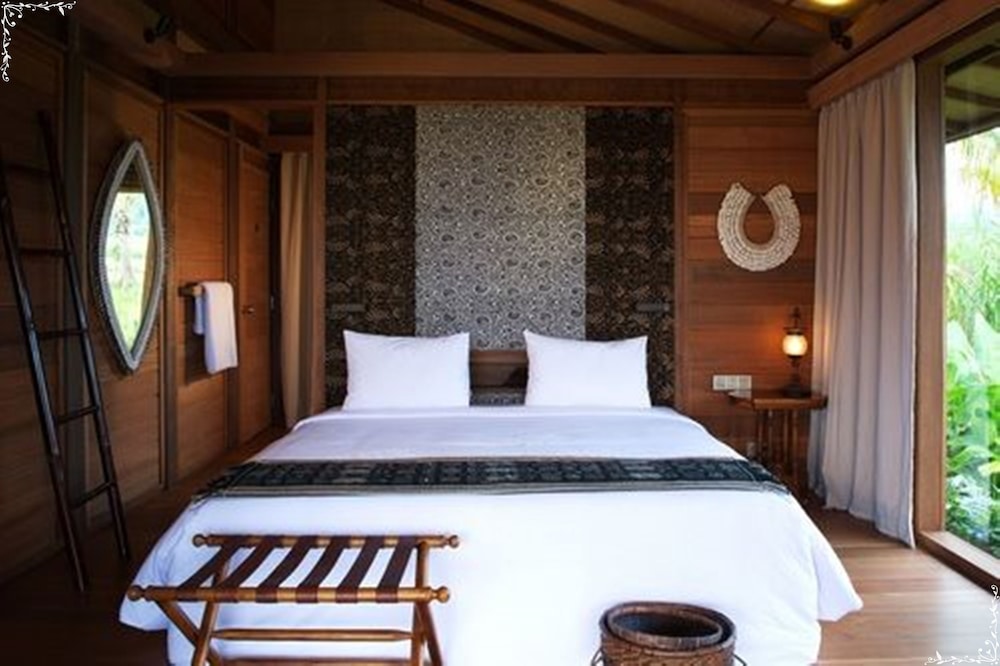 3 BEDROOMS, VILLA