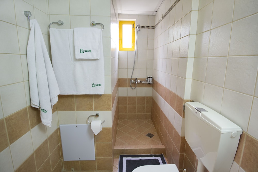 Lycasti Maisonettes 38/41