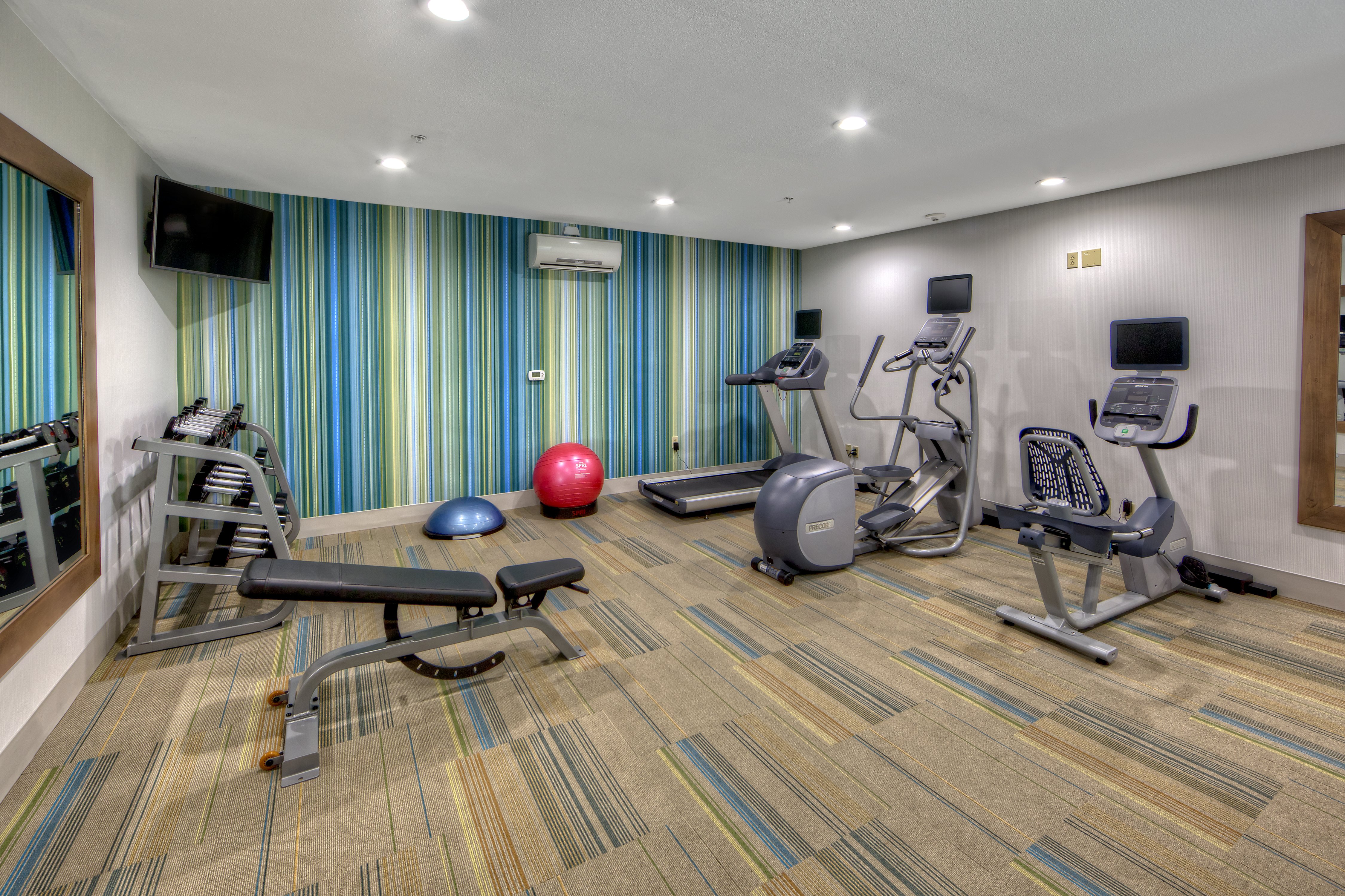 Holiday Inn Express Hotel And Suites Crossville 17/35