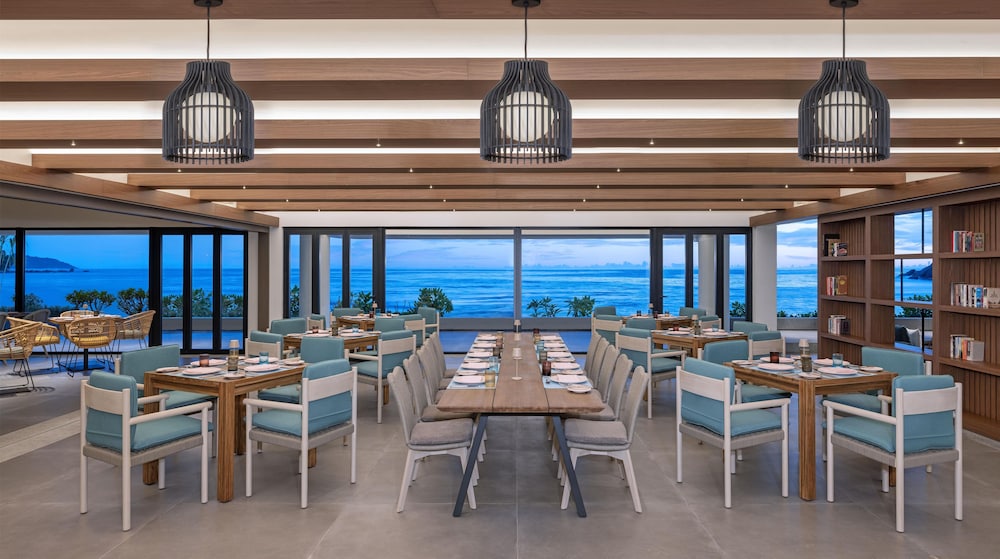 Avani Plus Barbarons Seychelles Resort 59/71