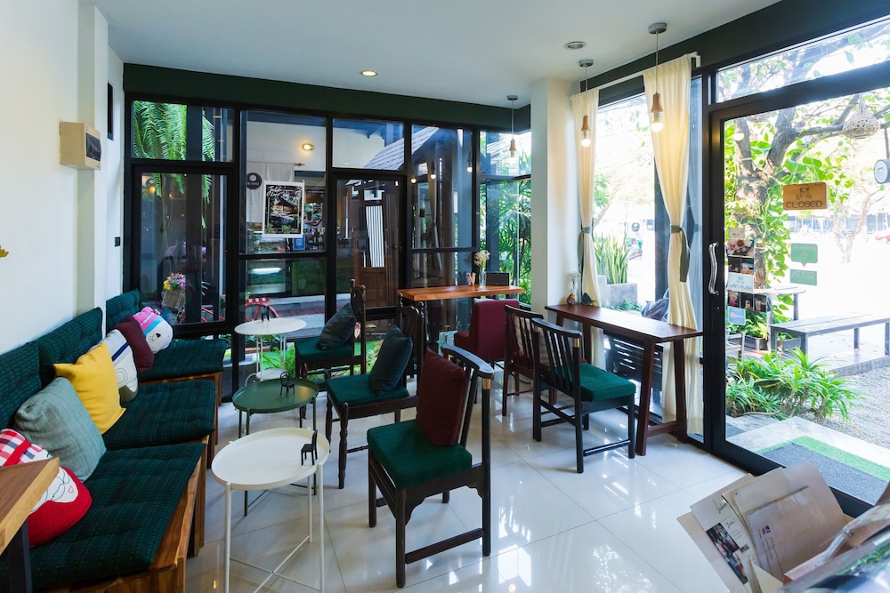 Le Canal Boutique House 35/50