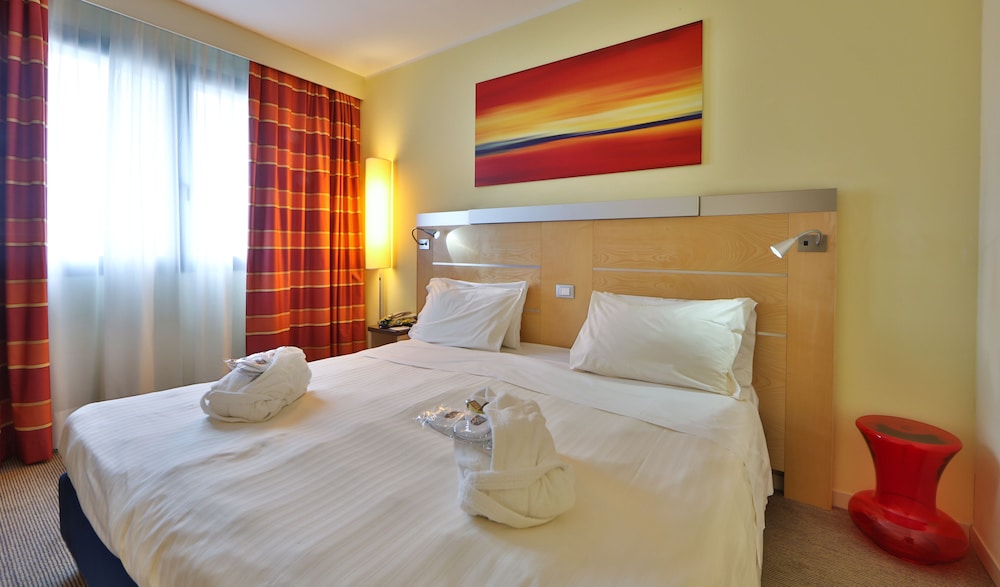 Best Western Palace Inn 13/39