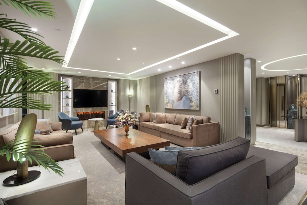 Hilton Istanbul Maslak 47/82