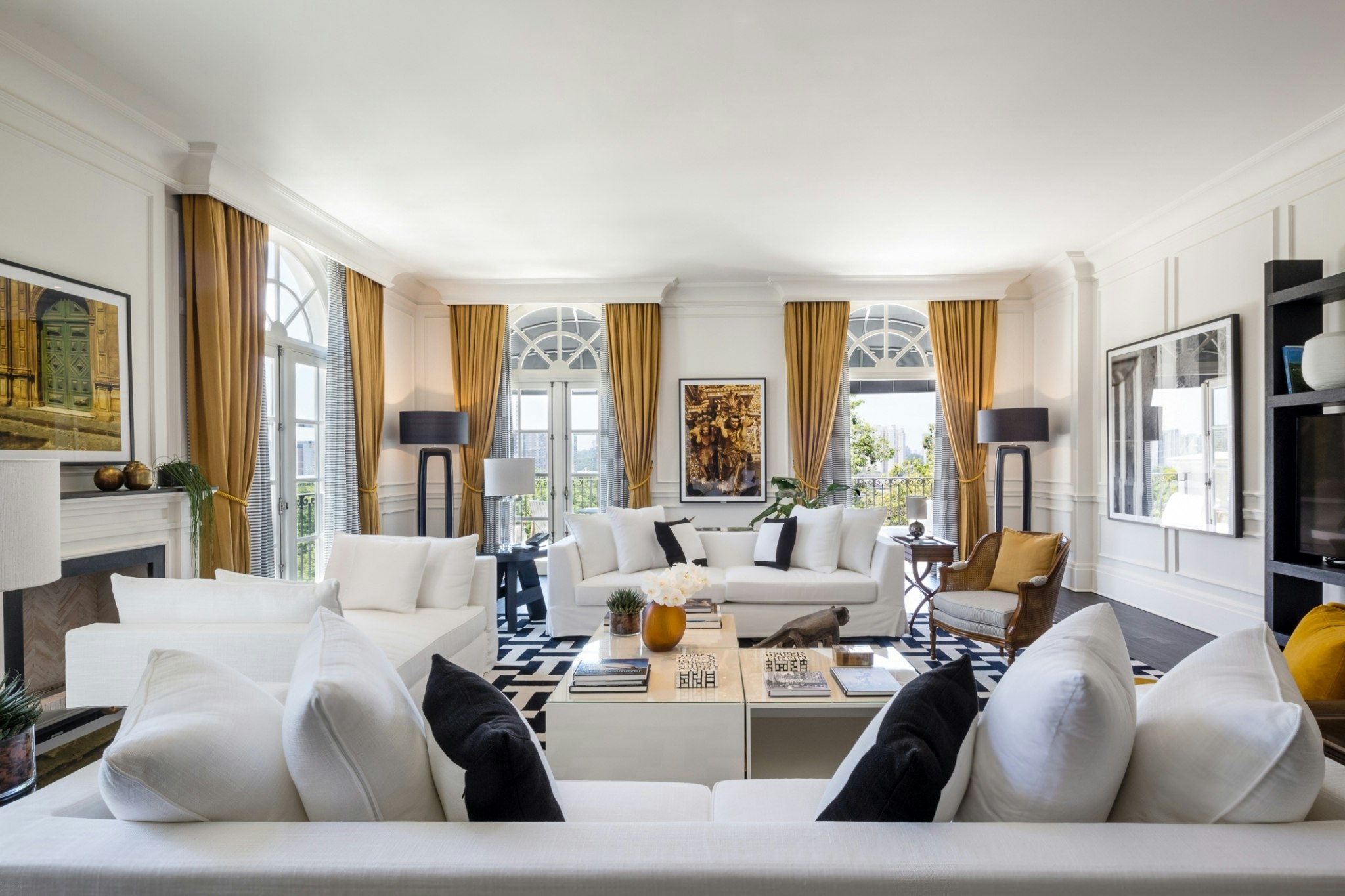 PALACIO TANGARA 29/50