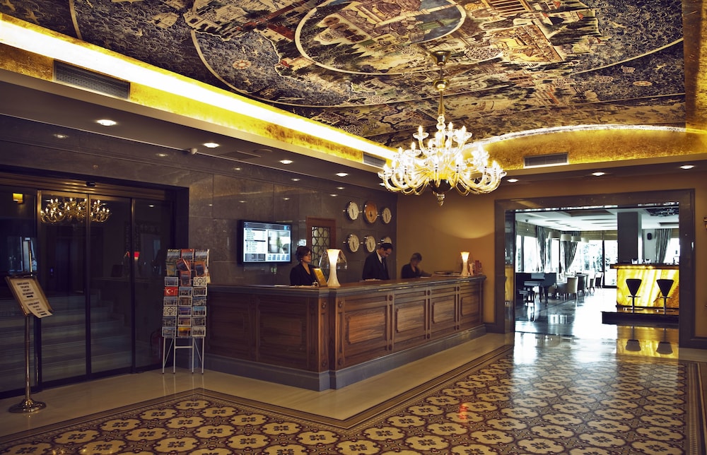 Suadiye Hotel 8/63