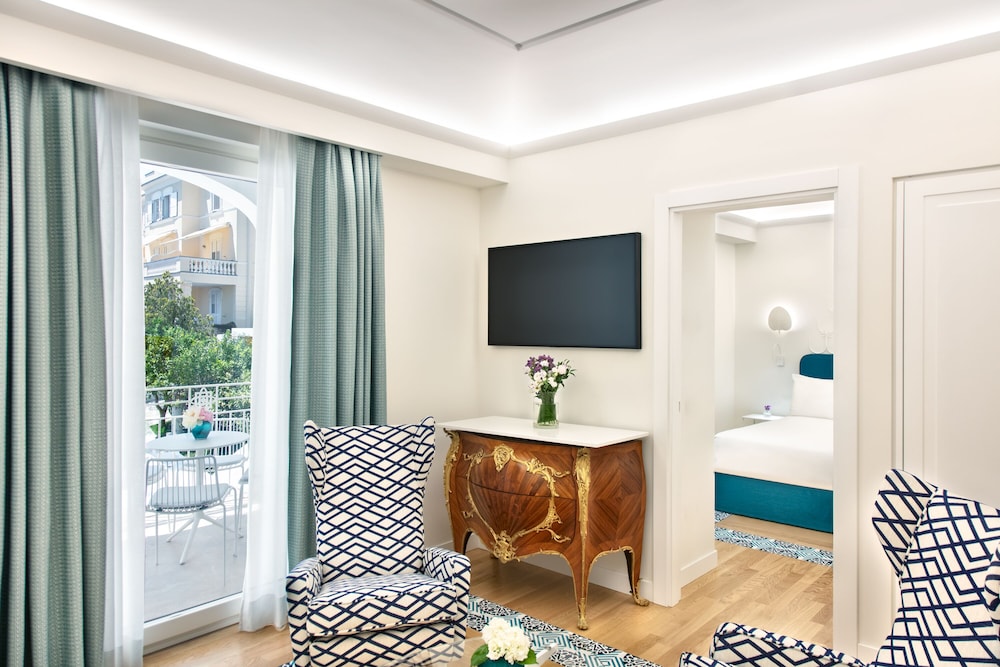 Pazziella Garden & Suites 53/66