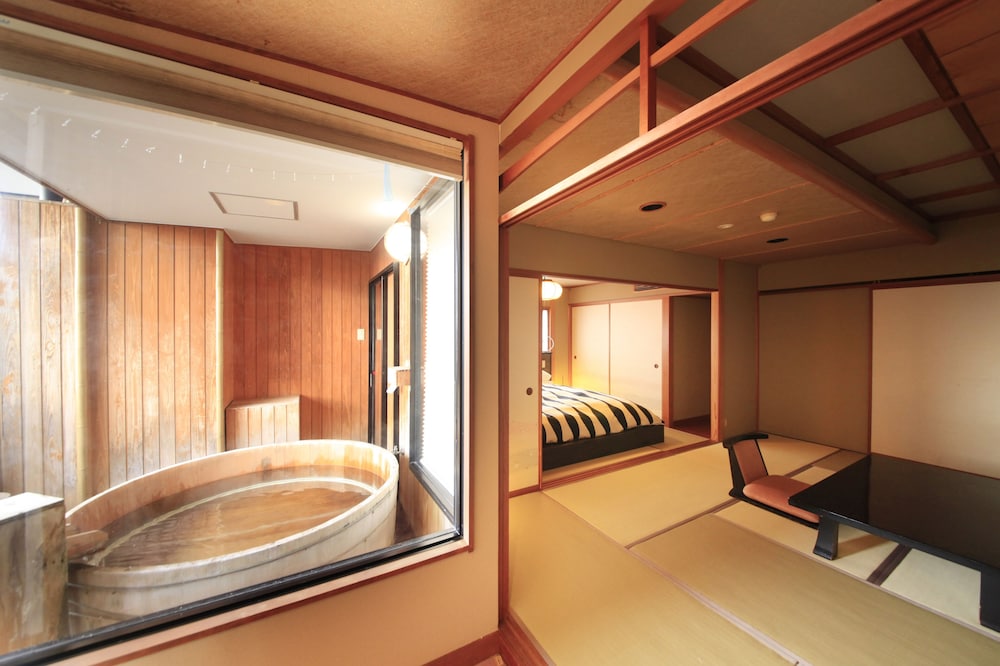 Atarayo Nishiizu 3/61