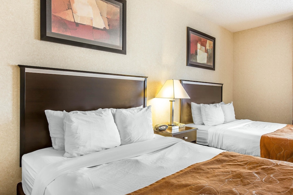 Comfort Suites Summit County Dillon, CO 15/37