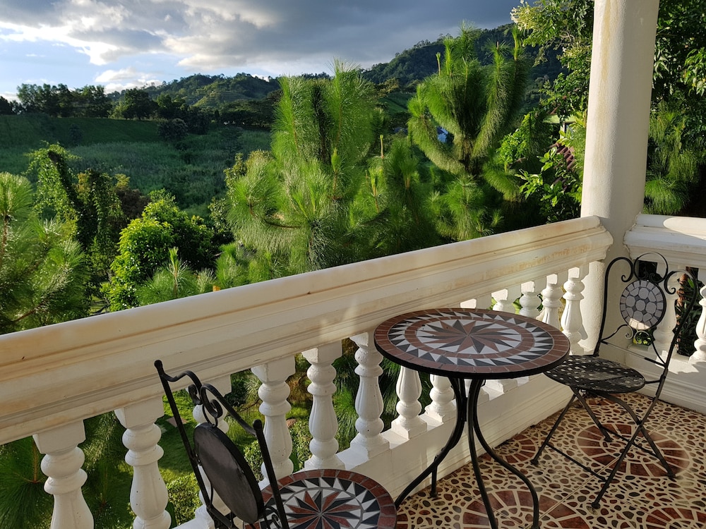 Foresta Hill Resort 39/41