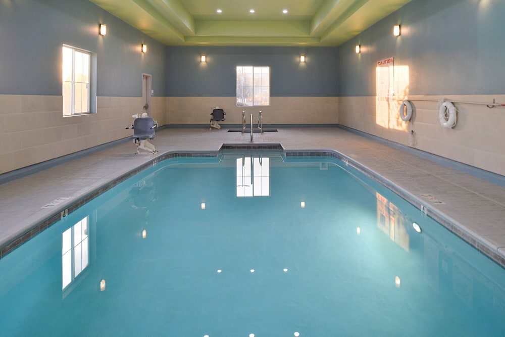 Holiday Inn Express Lodi 34/58