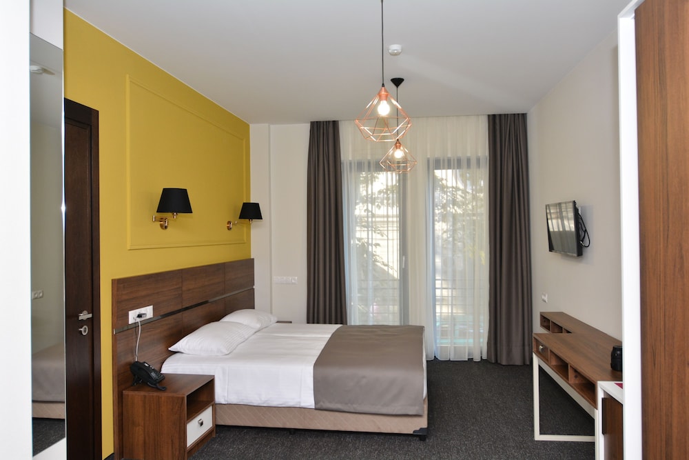 Hotel Garnet Tbilisi 18/50