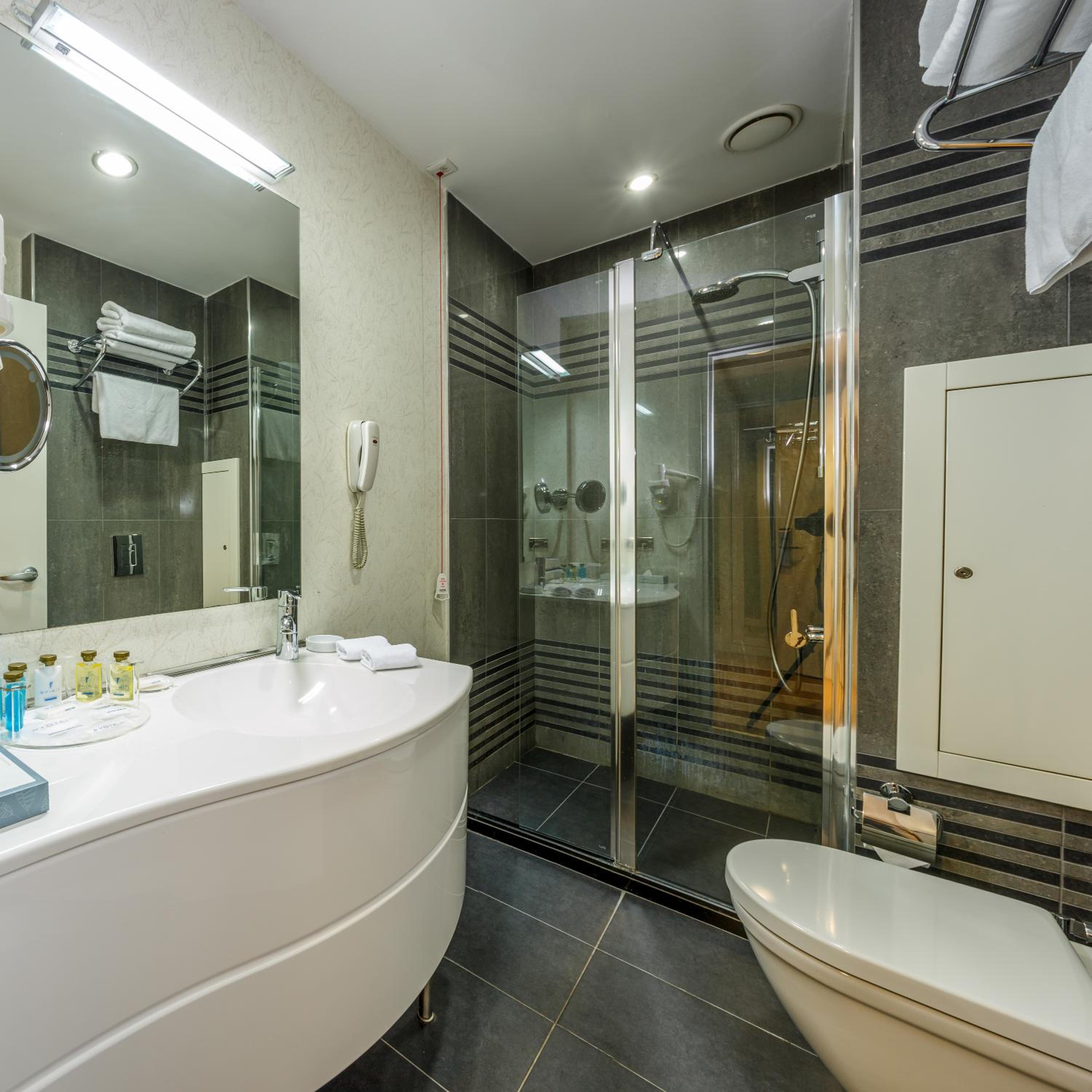 غرفة عائلية ثلاثية بإطلالة على المدينة، Byotell Hotel Istanbul 8/10