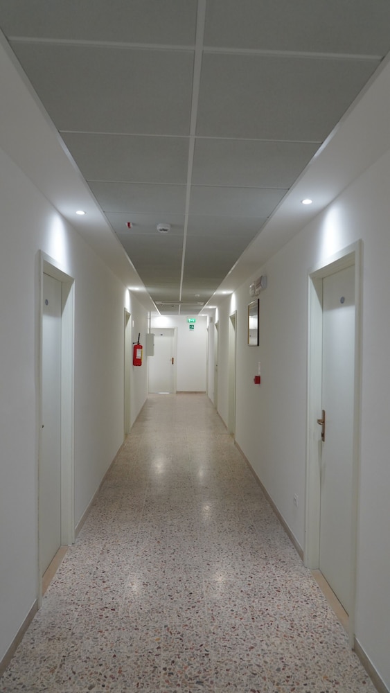 Hotel Lively 34/40