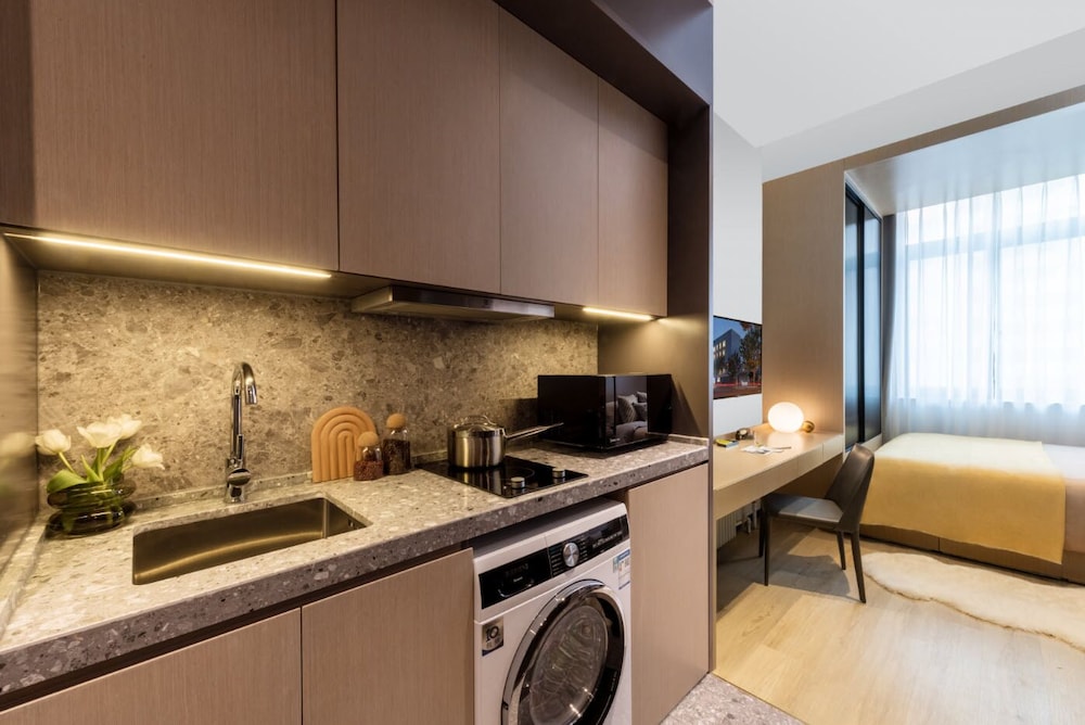 Deluxe, Studio, Queen Bed, base-Sanlitun Serviced Apartment 3/3