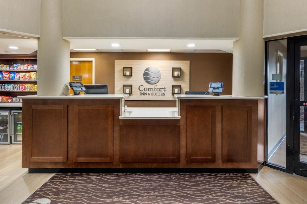 Comfort Inn & Suites Hamilton Place 5/39