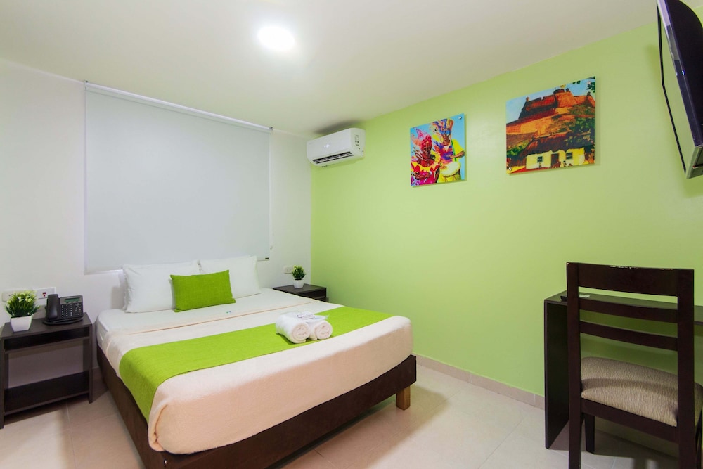 Hotel Avexi Suites By Geh Suites 10/22