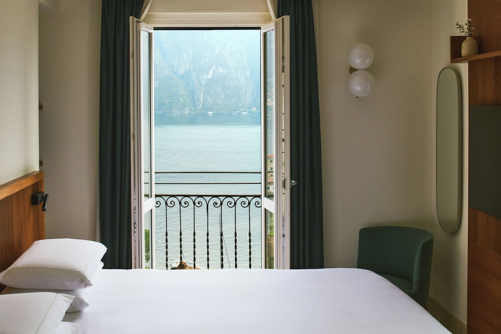 Courtyard, Suite, King Bed