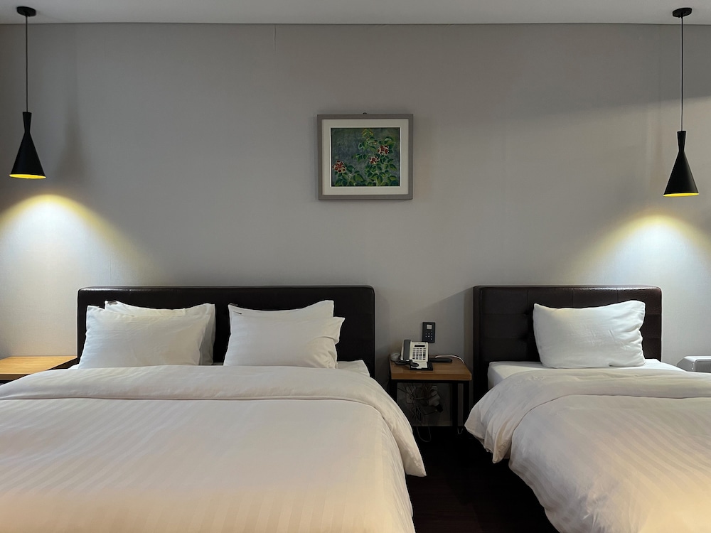 REST HOTEL 20/70