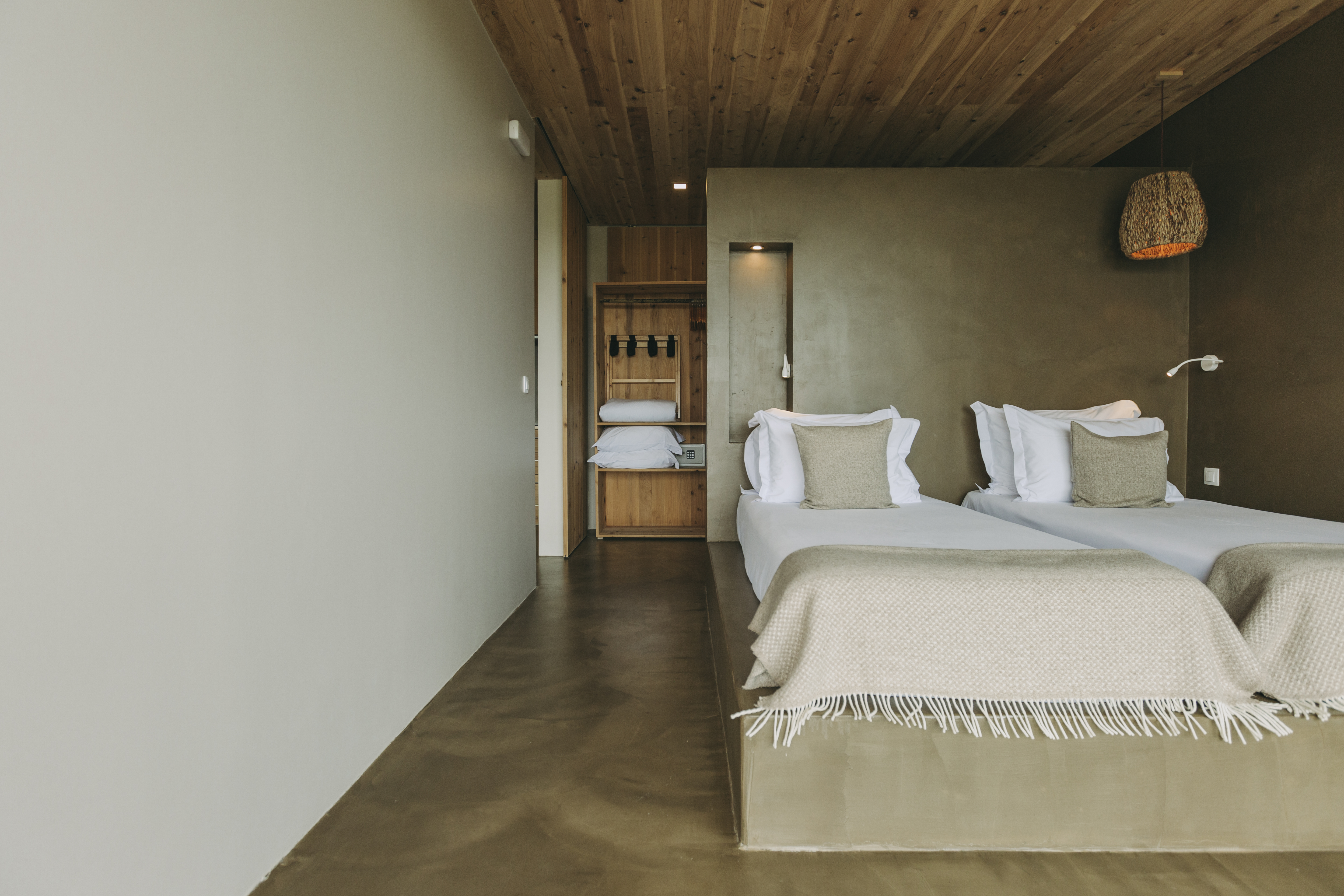 2 Bedrooms, Blue, Villa