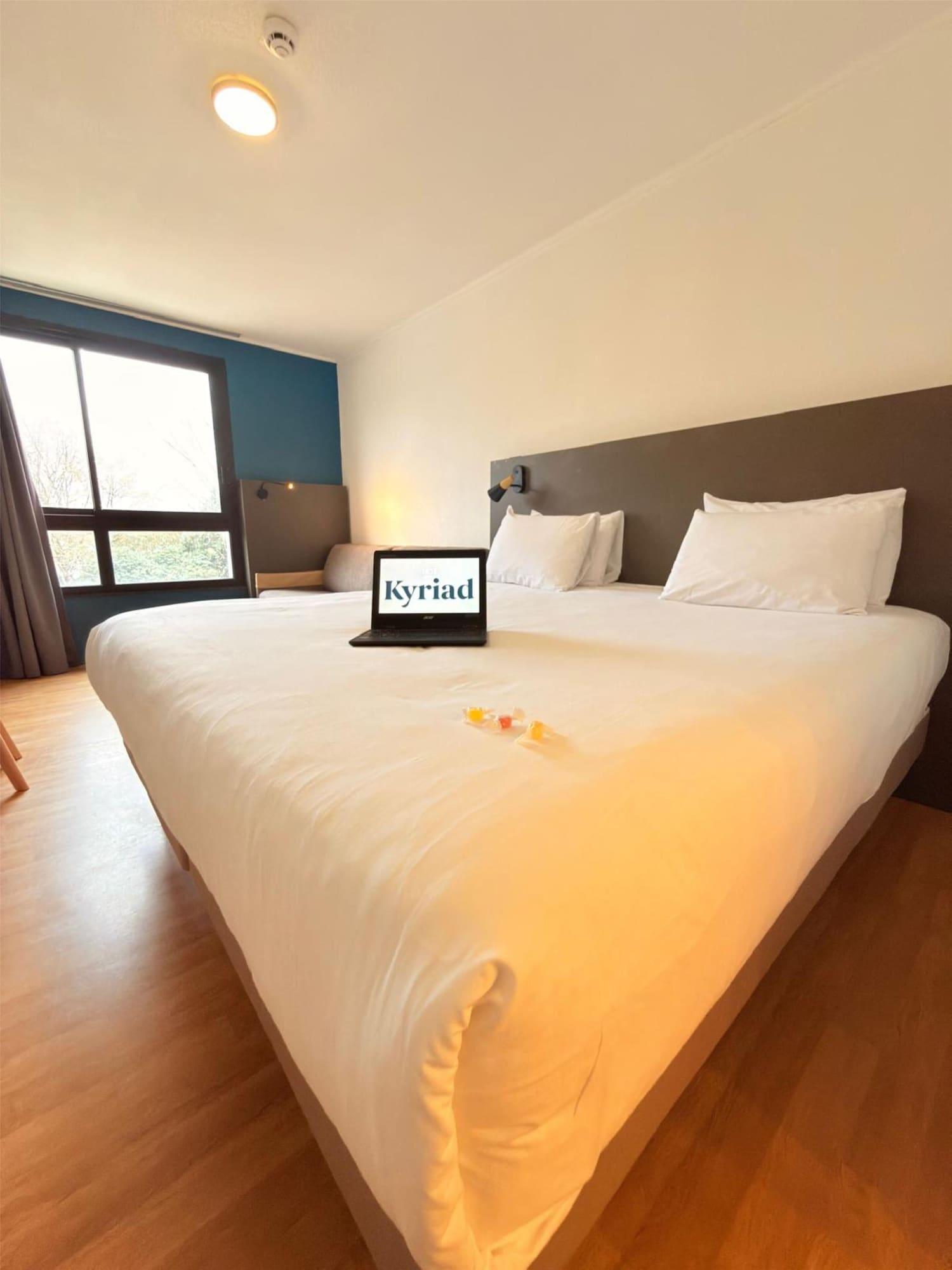 Standard, Multiple Beds