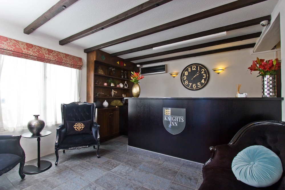 Knights Inn 3/31