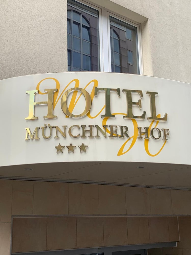 Hotel Munchner Hof 3/70