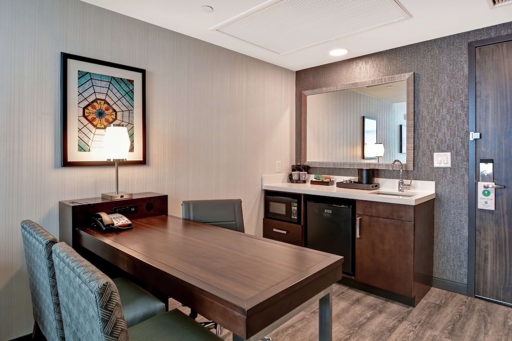 Embassy Suites By Hilton Plainfield Indianapolis Airport 53/70