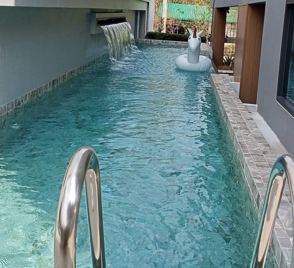 Cha Chiangmai Luxury 32/35