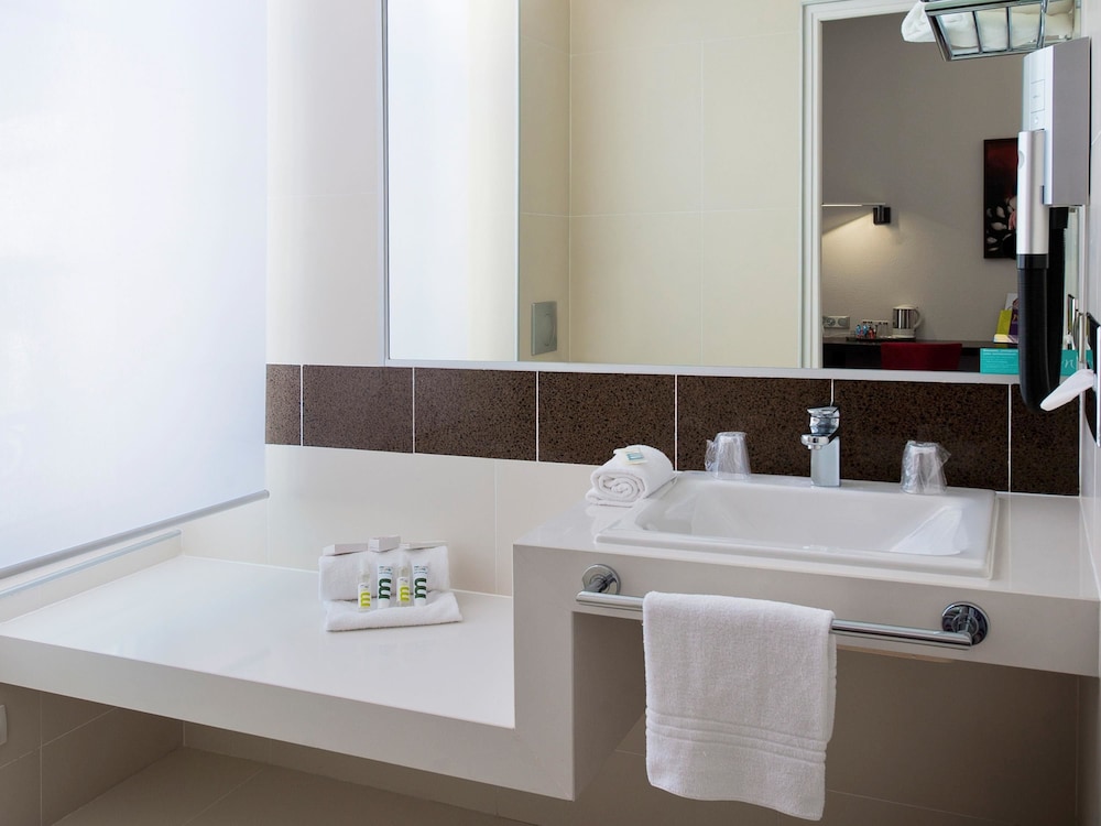 Mercure Angouleme Hotel de France 57/72