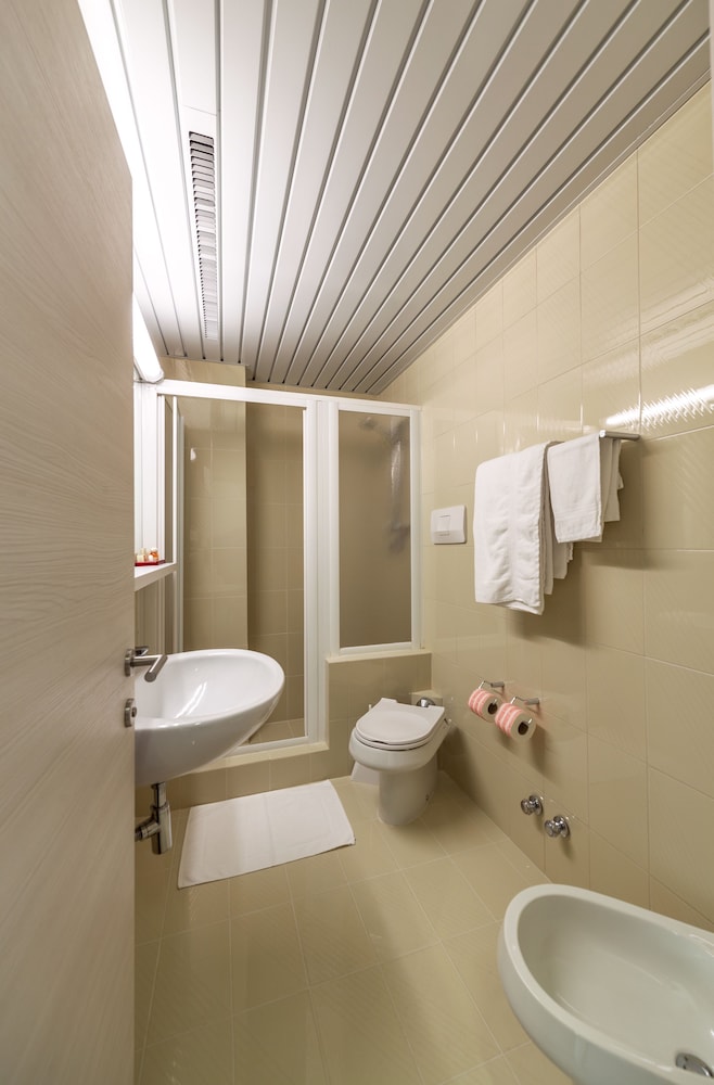 Hotel Elisabeth Due 31/50