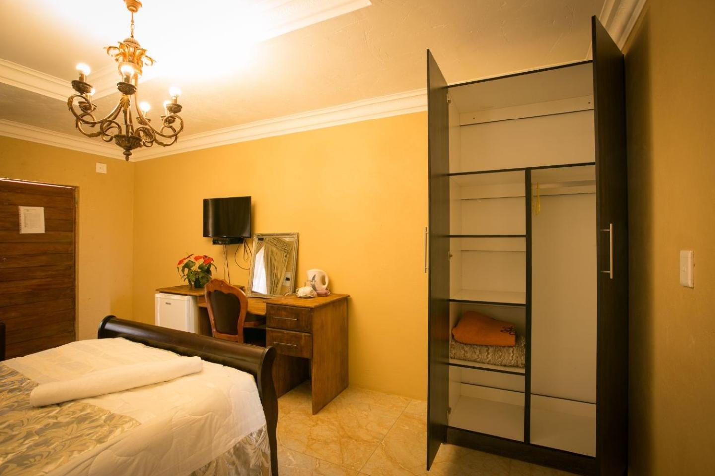 Ein Gedi Premier Lodge 6/33