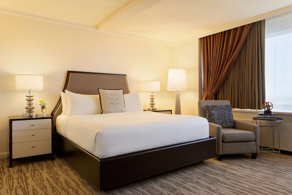 Fairmont Winnipeg 22/69