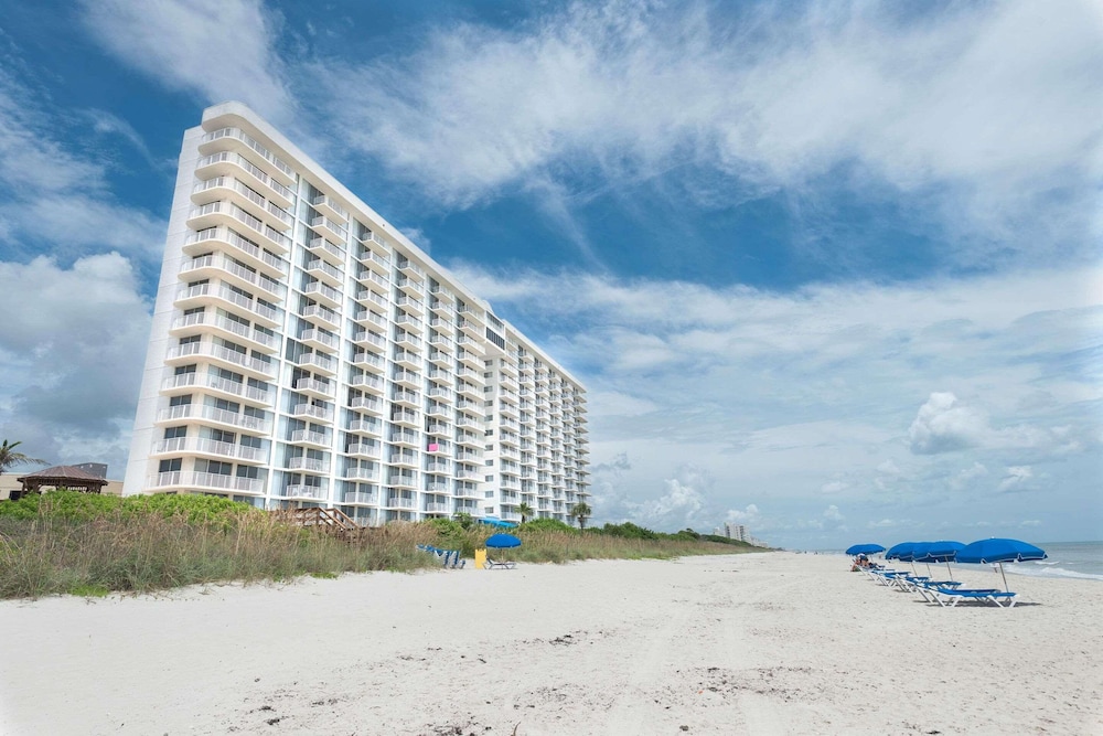 Radisson Suite Hotel Oceanfront 5/64
