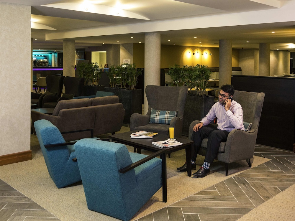 Mercure London Heathrow 48/68