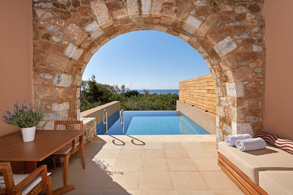 The Westin Resort, Costa Navarino 61/71